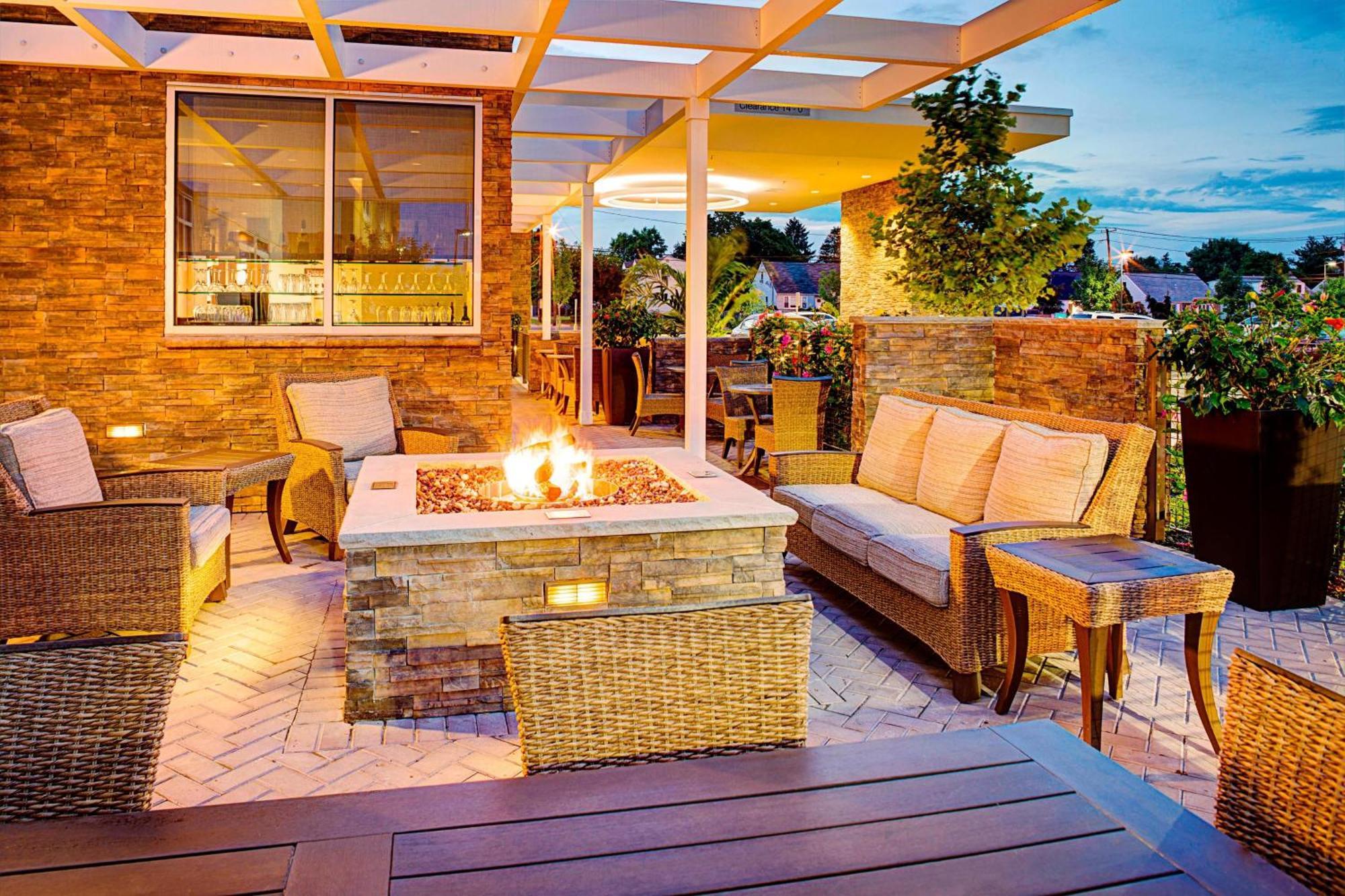 Springhill Suites By Marriott Carle Place Garden City Dış mekan fotoğraf